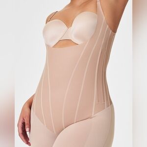 SPANX® Supersculpt Total Contour Open-Bust Mid-Thigh Bodysuit